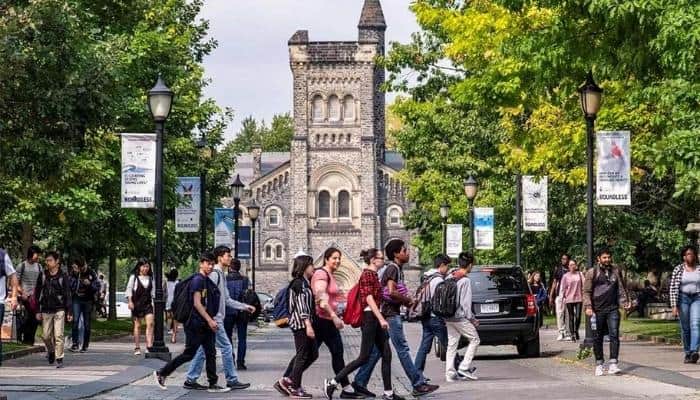 Các trường đại học ở Canada - Những điều cần biết