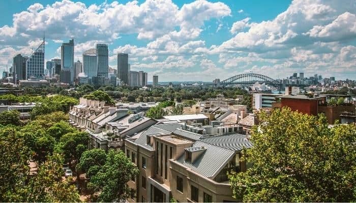 Mua nhà ở Úc xong có được định cư không?
