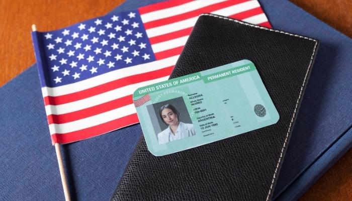 Thường trú nhân Mỹ được cấp thẻ xanh