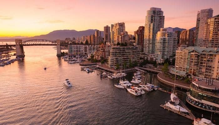 Vancouver là một thành phố lớn của Canada, có giá nhà rất đắt đỏ