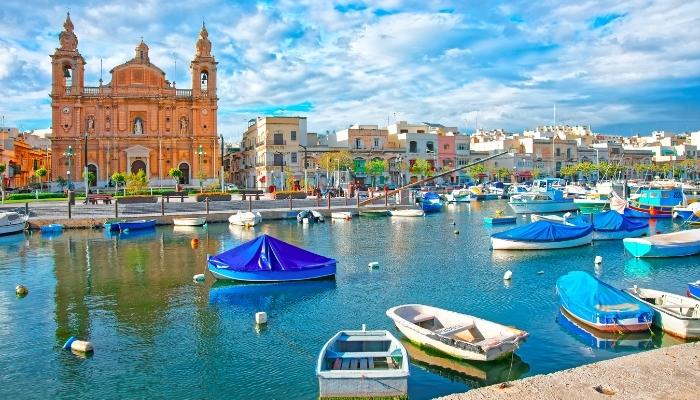 Malta có một quy trình nhập tịch đơn giản và nhanh chóng