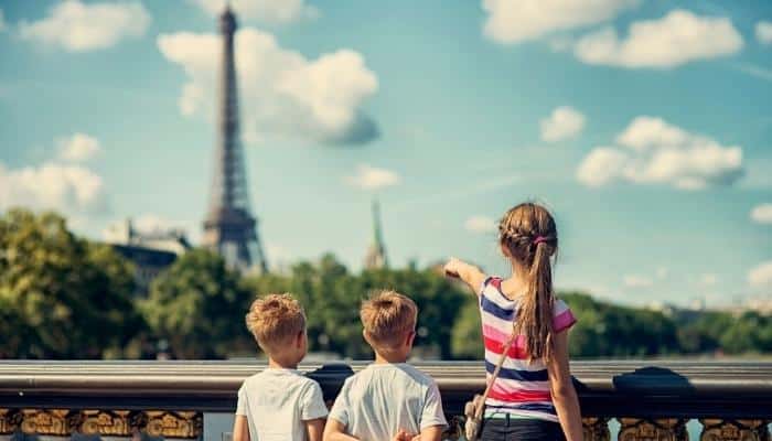 Giải đáp: Sinh con ở Pháp có được nhập quốc tịch không? 